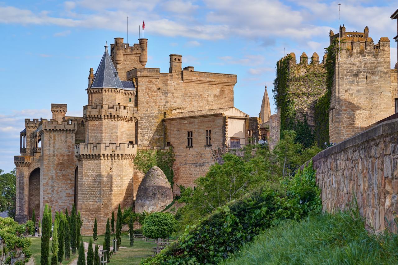 Parador de Olite Exterior foto