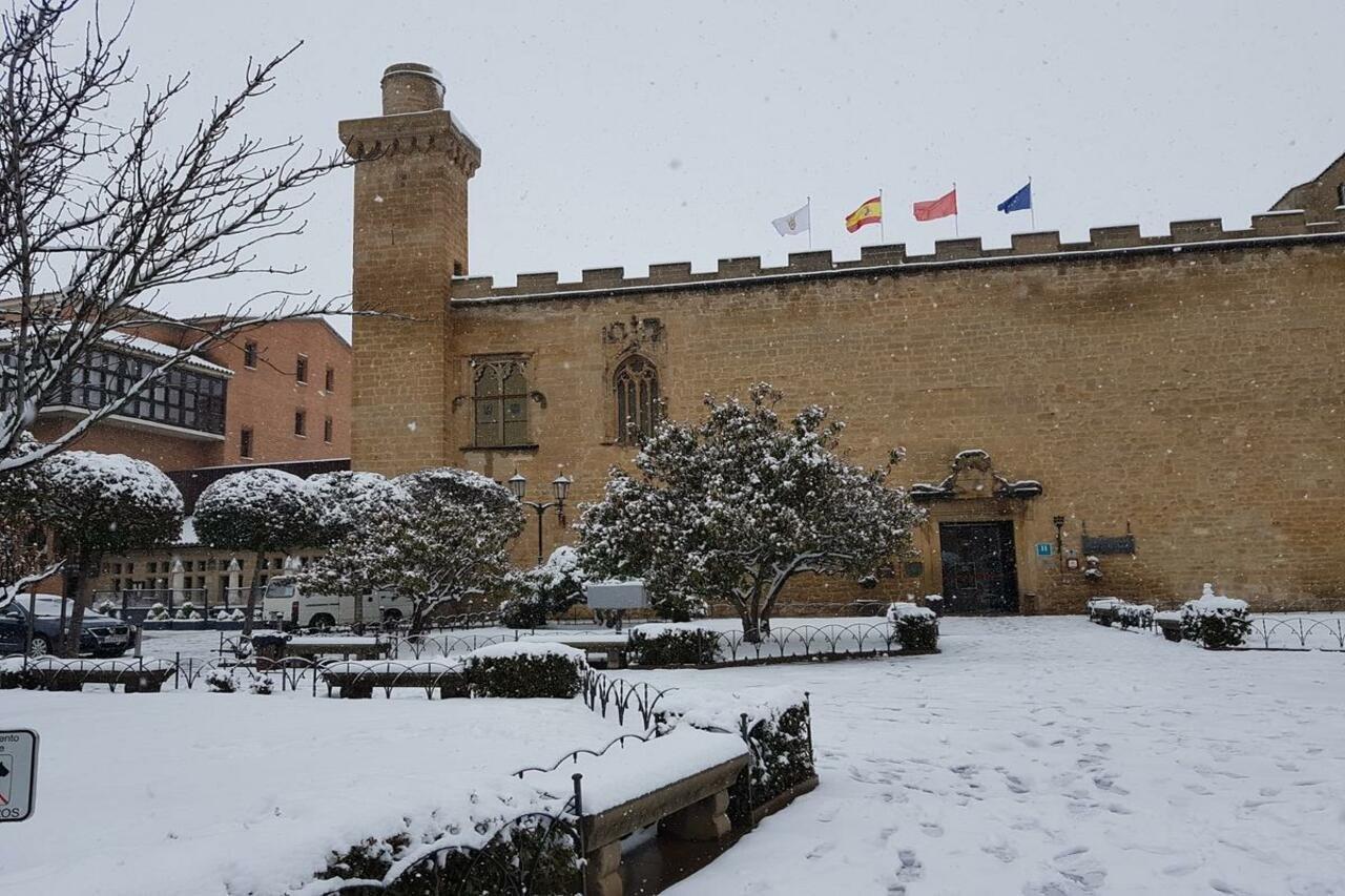 Parador de Olite Exterior foto